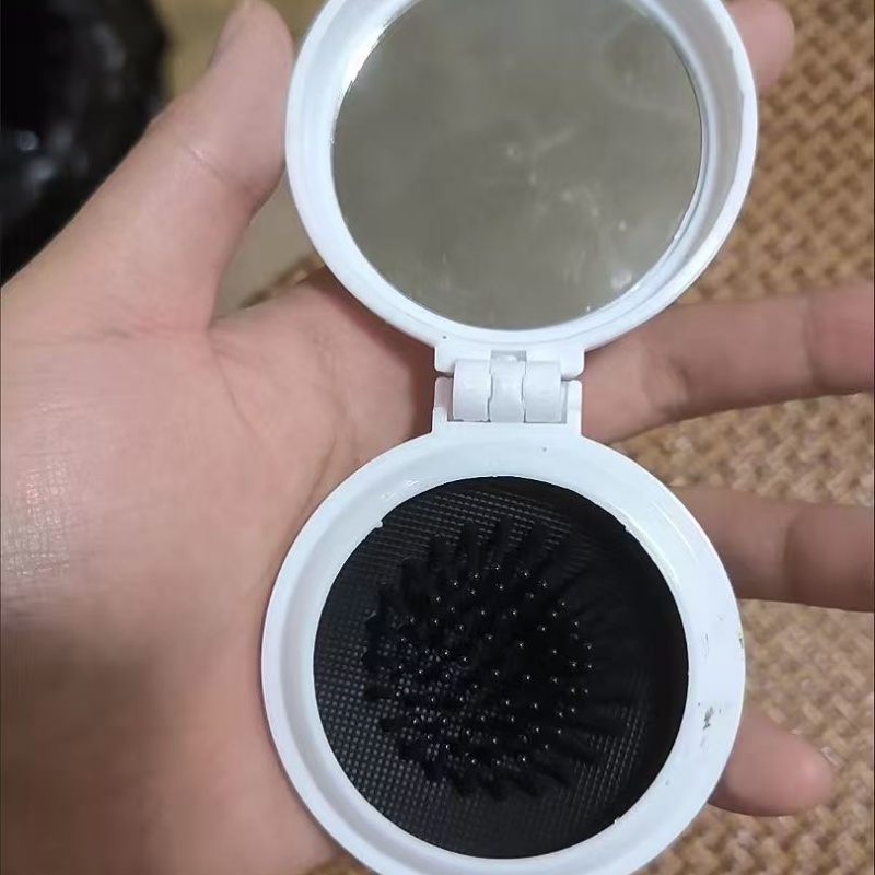 Home Bathroom Supplies - ちいかわ、ハチワレ、うさぎ - 2-in-1の折りたたみ式エアバッグクッション付きヘアブラシ。鏡付きで、かわいくて持ち運びにも便利。旅行に最適。