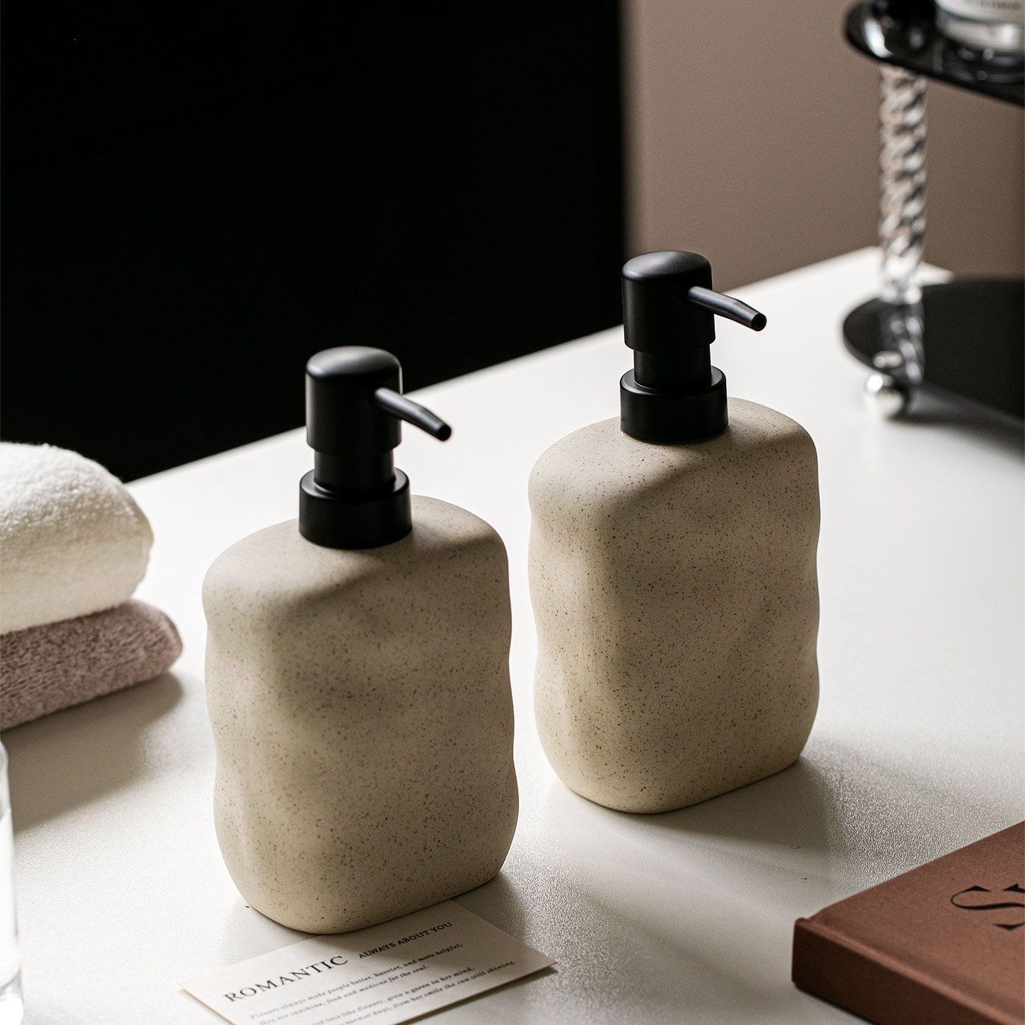 400 ミリリットル侘び寂びローションボトルセラミックスクイ - Home Bathroom Soap Dispenser のレビューと価格
