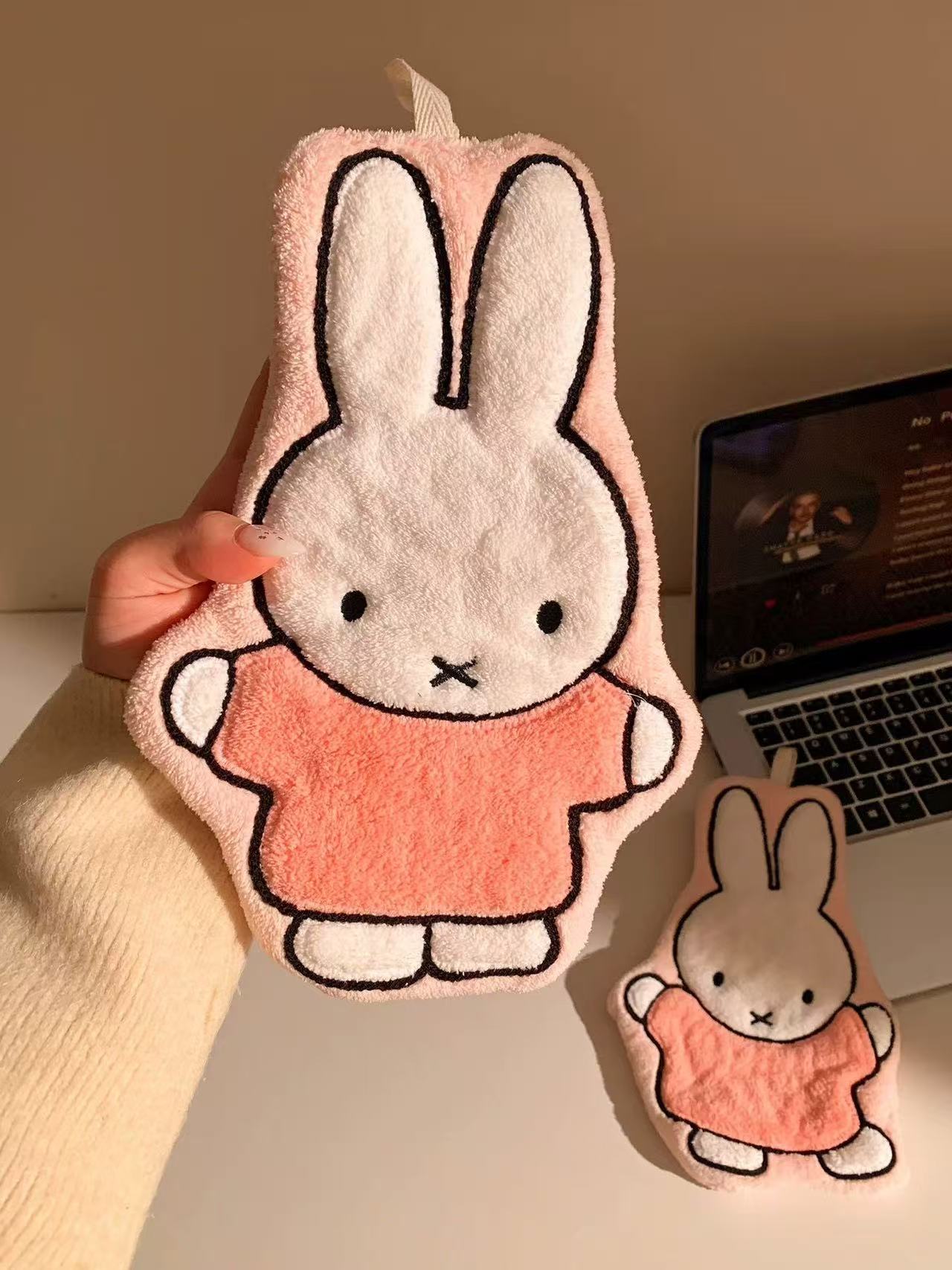 プレミアムスーパーソフトミッフィーウサギ漫画タオル厚みのある - Home Bathroom Towels のレビューと価格