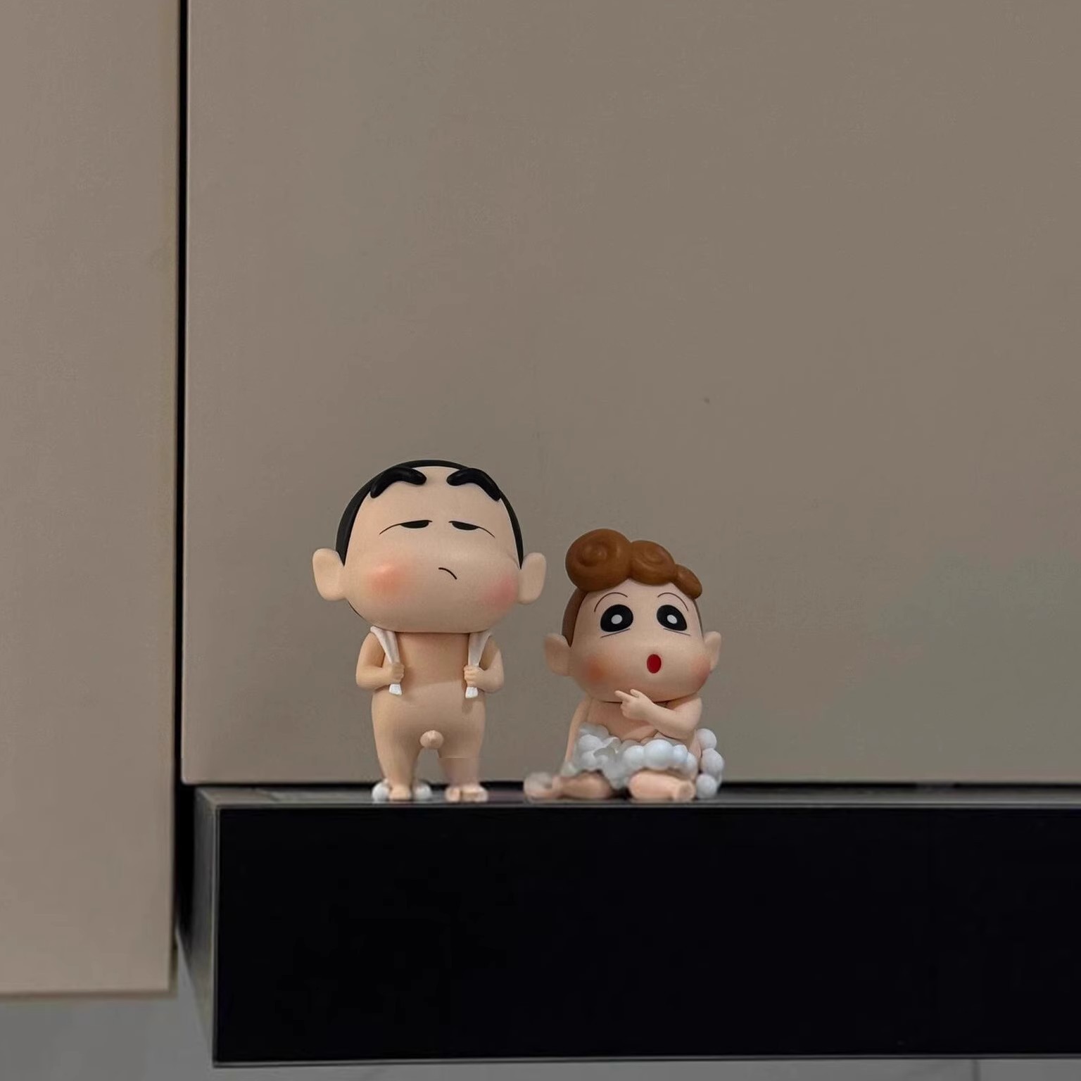 かわいいクレヨンしんちゃんバスセット　漫画オーナメント　小さ - Home Bathroom Supplies のレビューと価格