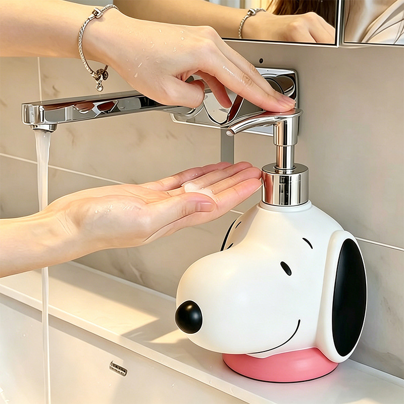 カワイイカートゥーンスヌーピーソープディスペンサーボトル、家 - Home Bathroom Soap Dispenser のレビューと価格