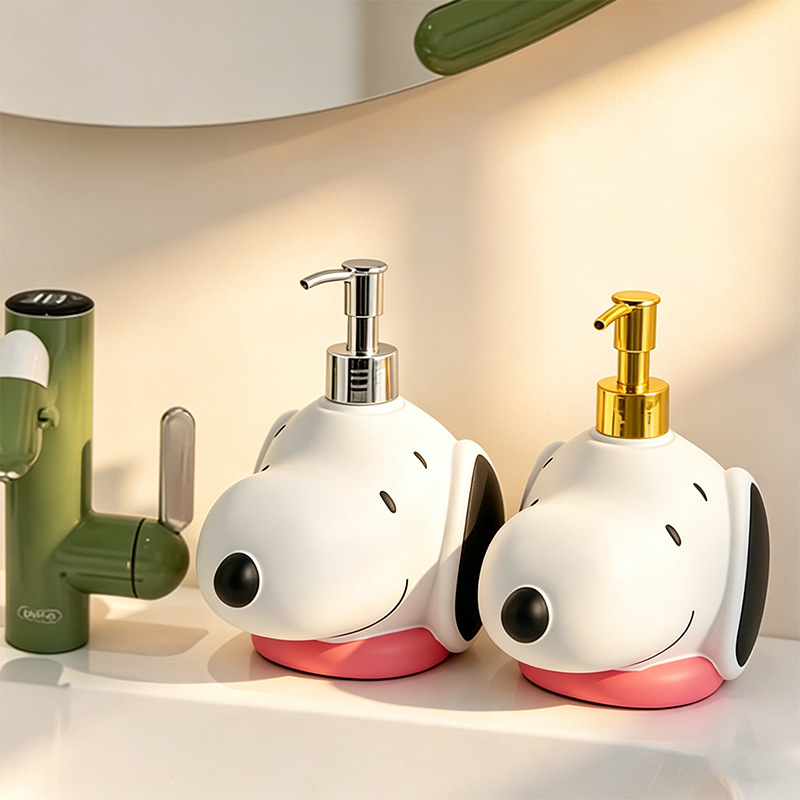 カワイイカートゥーンスヌーピーソープディスペンサーボトル、家 - Home Bathroom Soap Dispenser のレビューと価格